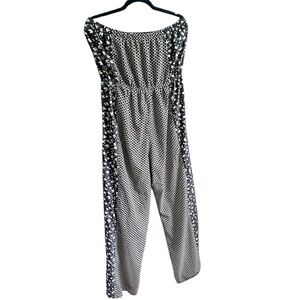 ✨3 for $18✨ Charlotte Russe Black and White Tube Jumpsuit